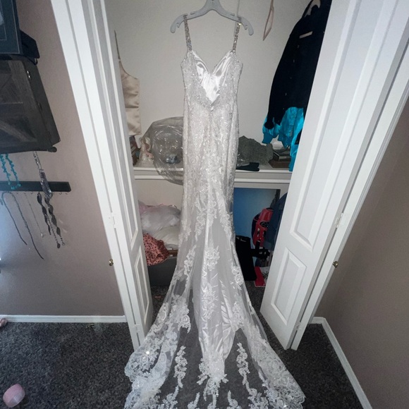 Size 6 Morilee wedding dress. - Picture 8 of 9